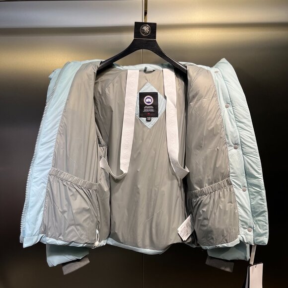 Canada Goose Light Blue Down Jacket – Authentic, Excellent Condition - Picture 8 of 13